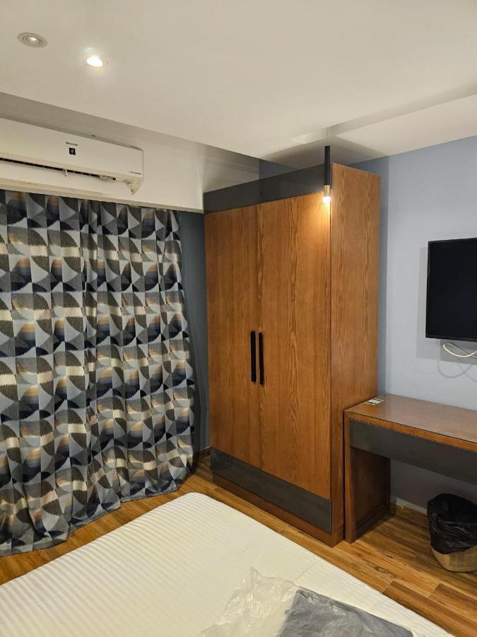Hotel Royal Garden & Restaurant 3*